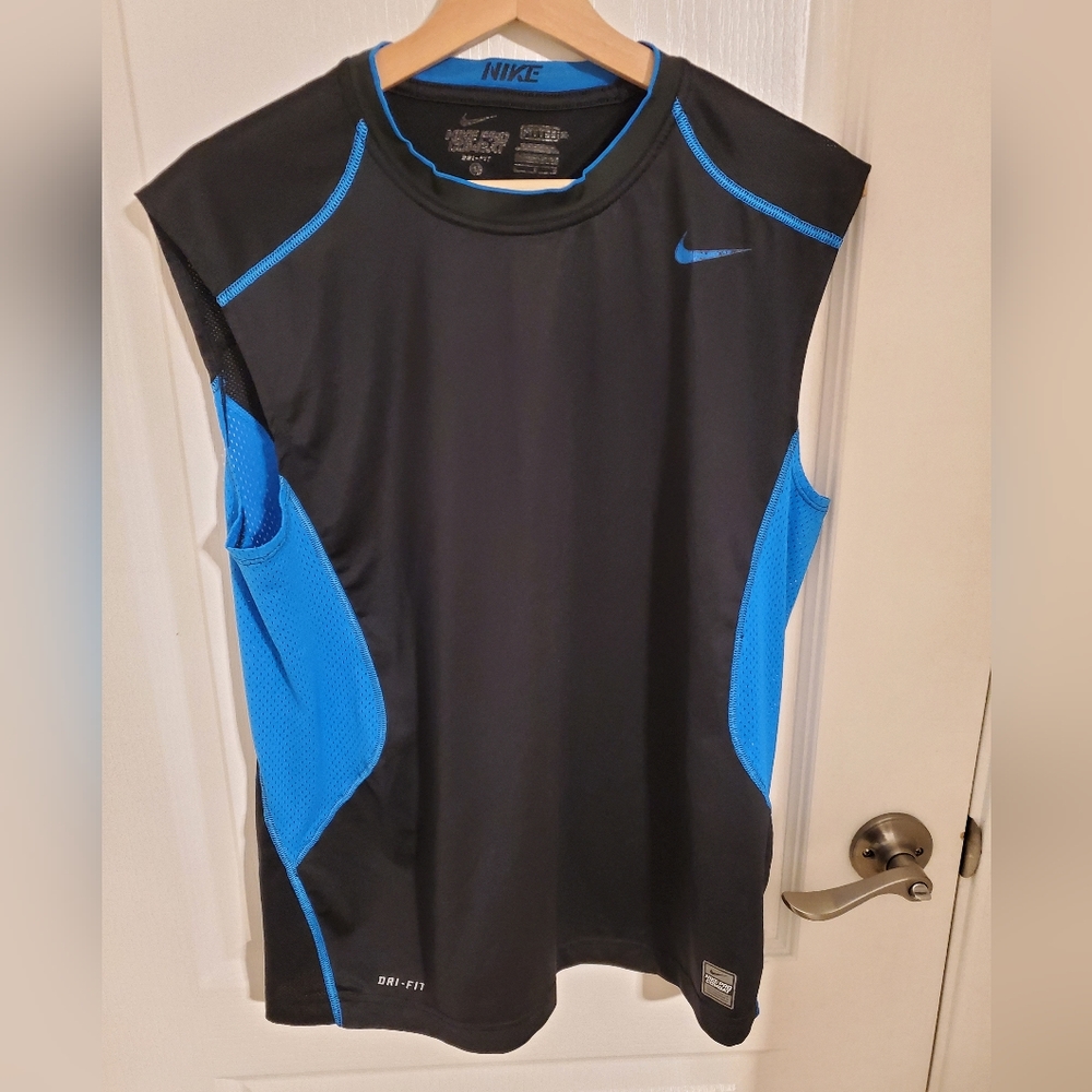 Nike Pro Combat Dri-Fit Fitted Large Sleeveless Black/Light Blue